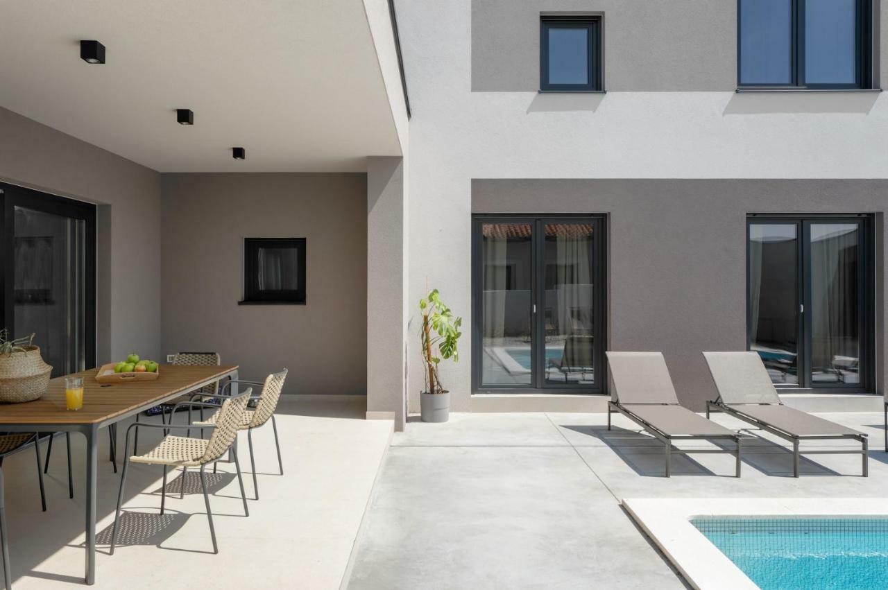 Villa 45 ボドニャン エクステリア 写真